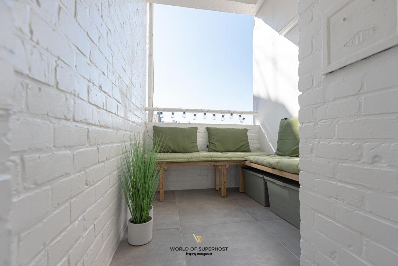 Luxurious Apartment Next To The Sea And City Centre With Free Parking Space Oostende Exterior foto