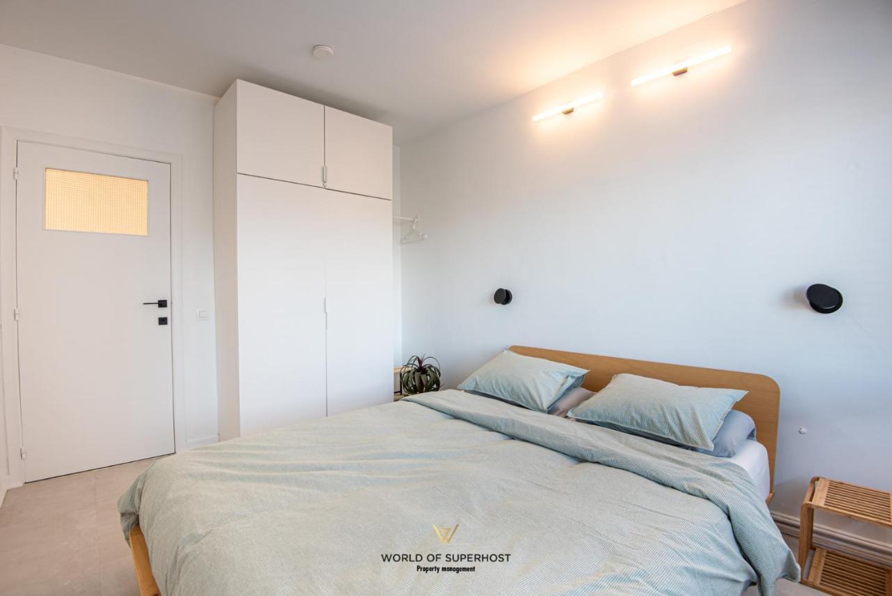Luxurious Apartment Next To The Sea And City Centre With Free Parking Space Oostende Exterior foto